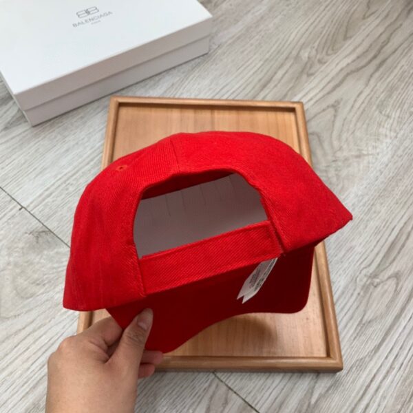Balenciaga Logo Visor Cap In Red