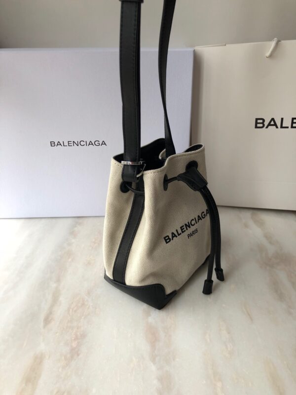 Balenciaga Navy Cabas Linen Crossbody Bag In White, For Women, Women's Bags 9.8in/25cm