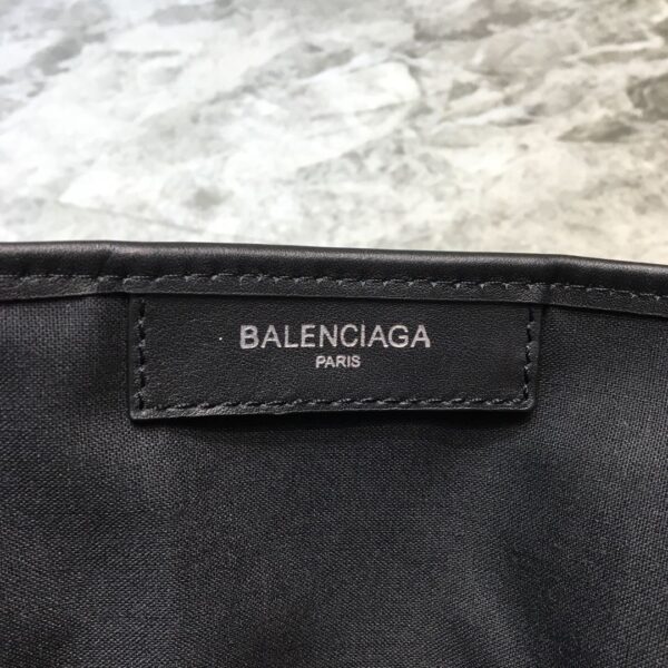 Balenciaga Navy Medium Cabas Tote Bag In Black And White, For Women, Women's Bags 14.1in/36cm