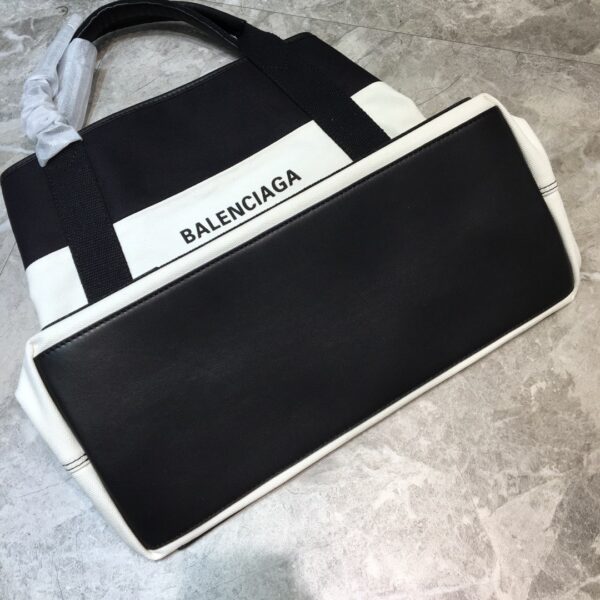 Balenciaga Navy Medium Cabas Tote Bag In Black And White, For Women, Women's Bags 14.1in/36cm