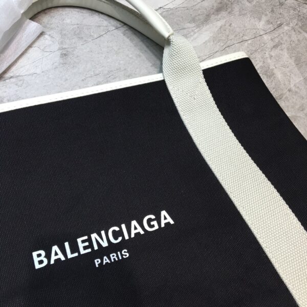 Balenciaga Navy Medium Cabas Tote Bag In White, For Women, Women's Bags 14.1in/36cm