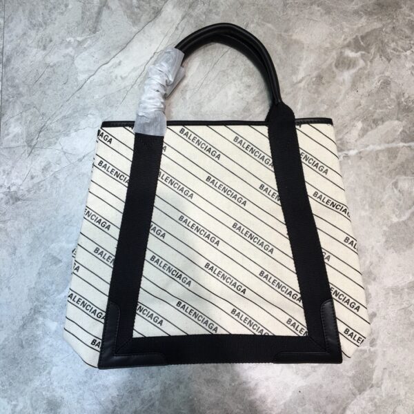 Balenciaga Navy Medium Cabas Tote Bag In White, For Women, Women's Bags 14.1in/36cm