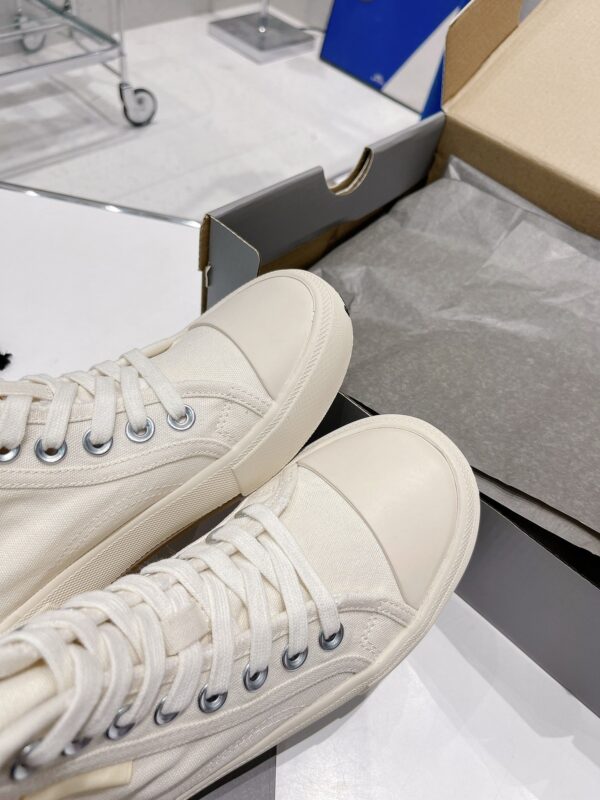 Balenciaga Paris High Top Trainers White For Women