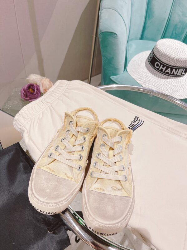 Balenciaga Paris Trainers Mule Cearm For Women