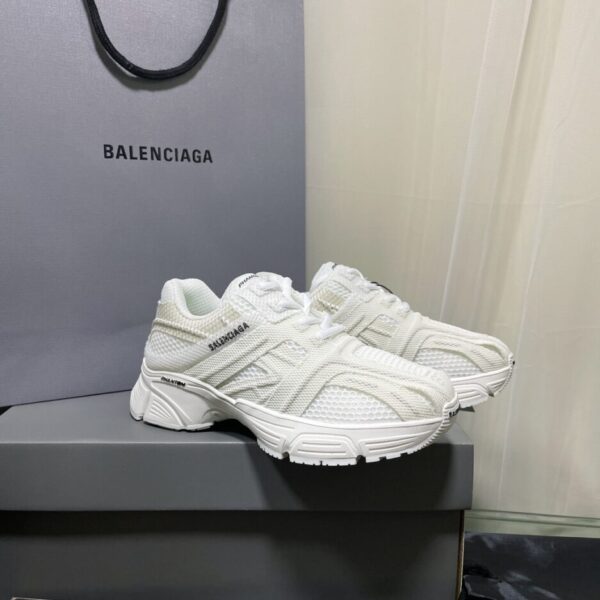 Balenciaga Phantom Trainers White For Women 678869W2E929000