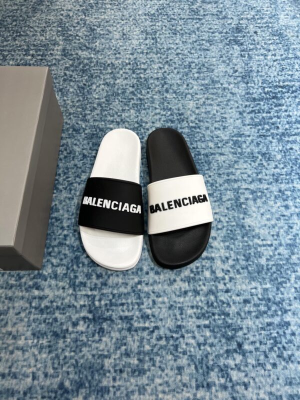 Balenciaga Pool Slide Sandal Black/White For Women