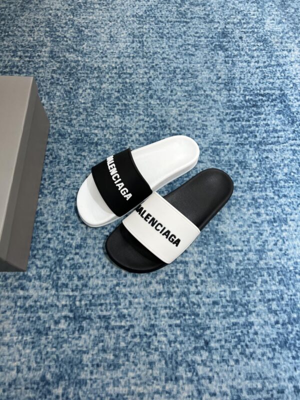 Balenciaga Pool Slide Sandal Black/White For Women