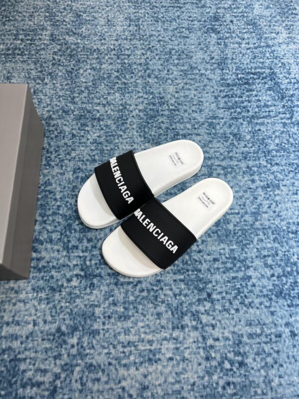 Balenciaga Pool Slide Sandal Black/White For Women