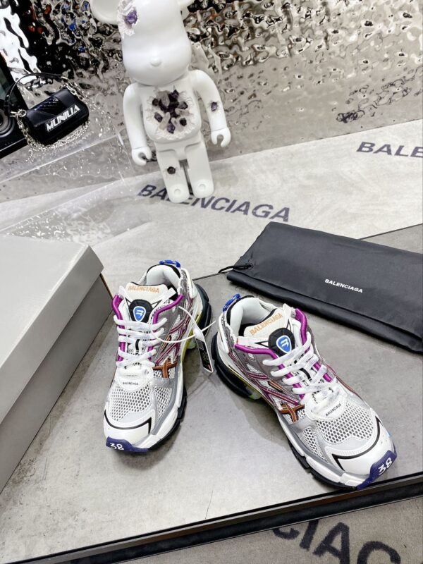Balenciaga Runner Trainers Multicolor For Women 677402W3RB68123