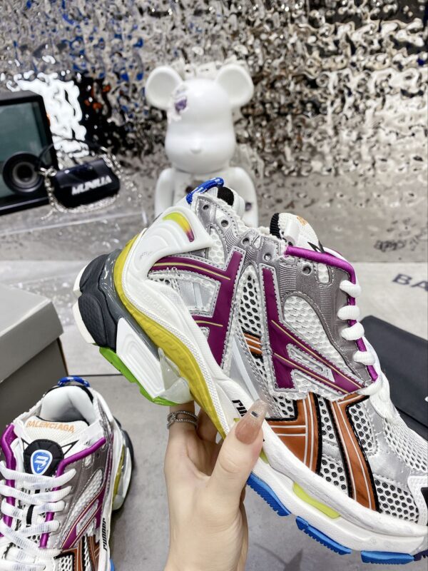 Balenciaga Runner Trainers Multicolor For Women 677402W3RB68123