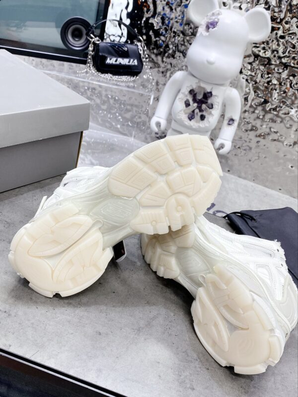 Balenciaga Runner Trainers White For Women