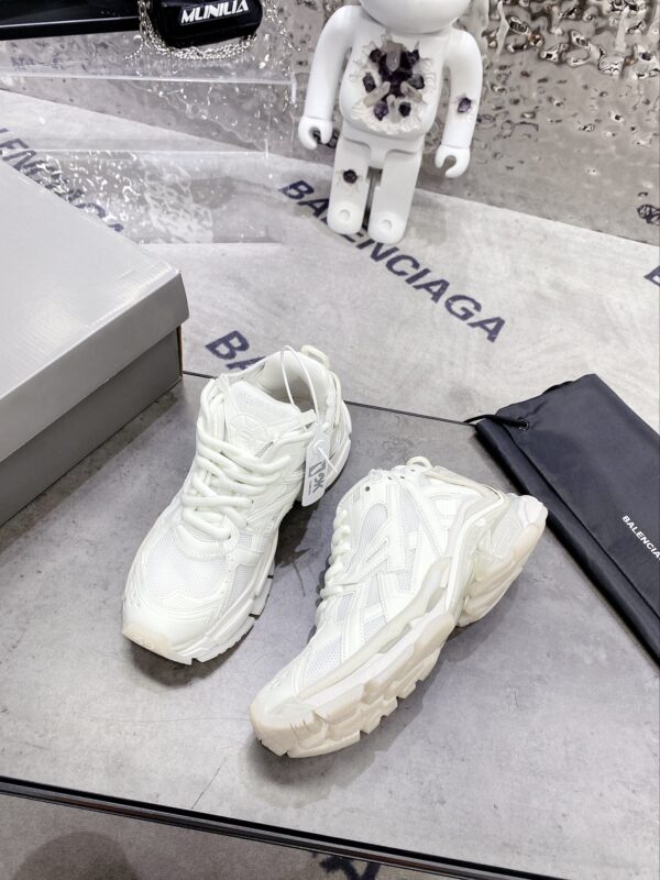 Balenciaga Runner Trainers White For Women