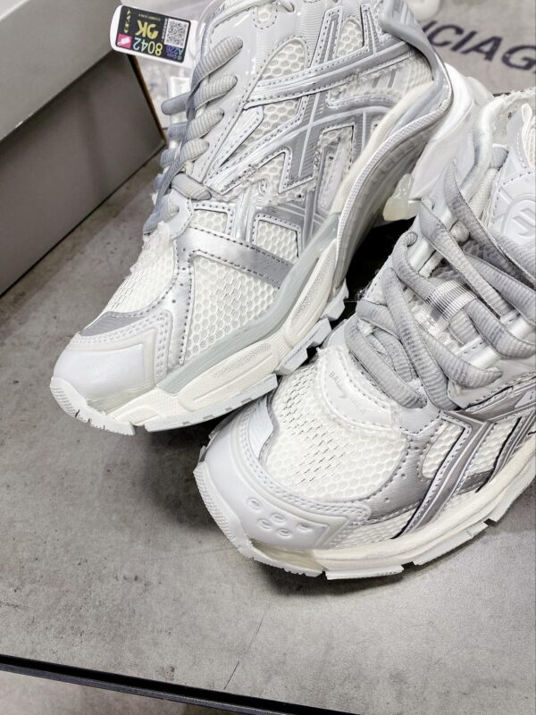 Balenciaga Runner Trainers White/Grey For Women