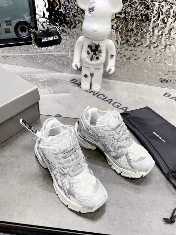 Balenciaga Runner Trainers White/Grey For Women