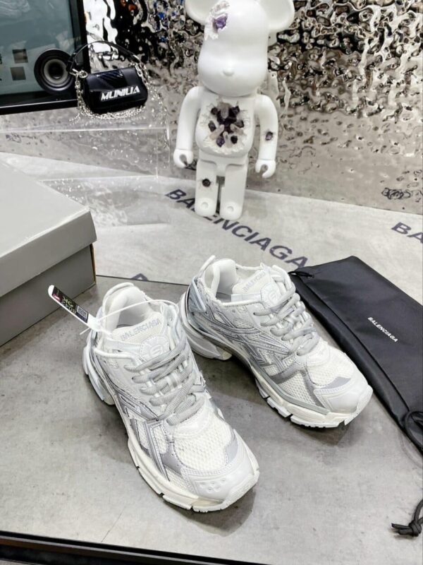 Balenciaga Runner Trainers White/Grey For Women