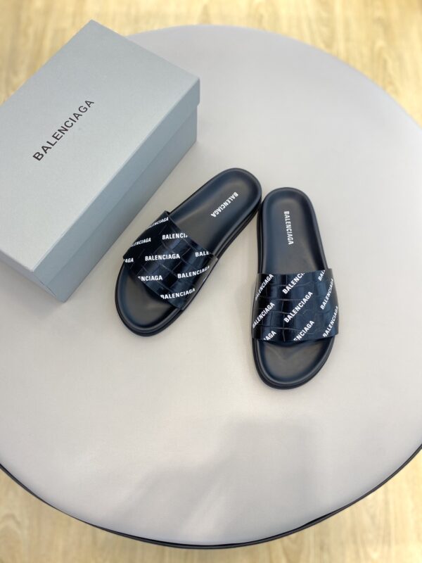 Balenciaga Slide Sandal Black For Women