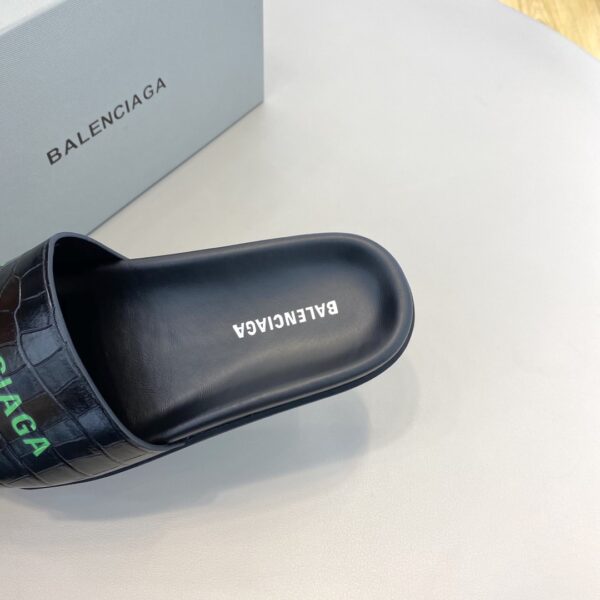 Balenciaga Slide Sandal Black For Women