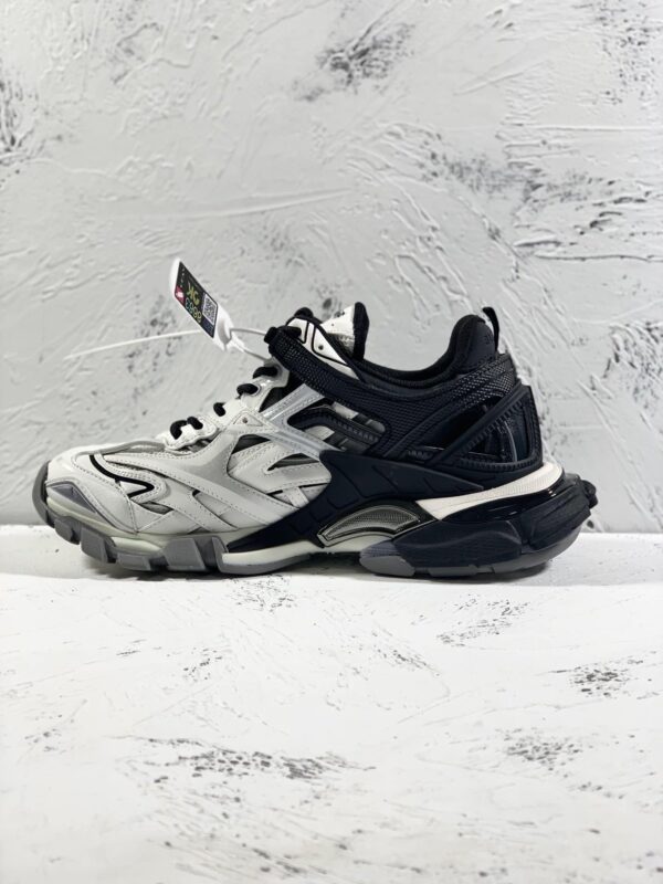 Balenciaga Track.2 Clear Sole Trainers Black/White For Women