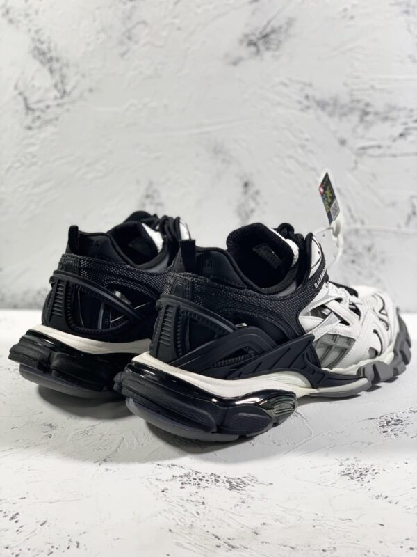 Balenciaga Track.2 Clear Sole Trainers Black/White For Women