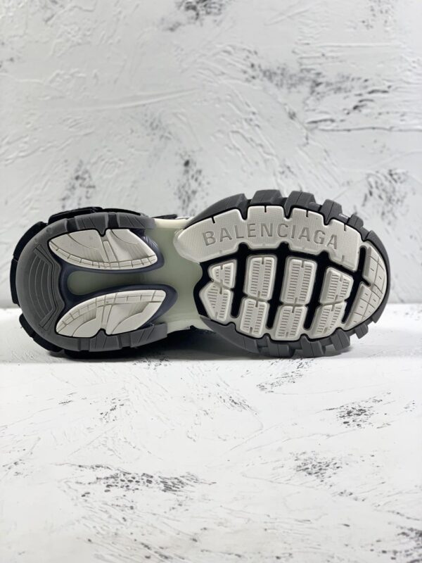 Balenciaga Track.2 Clear Sole Trainers Black/White For Women