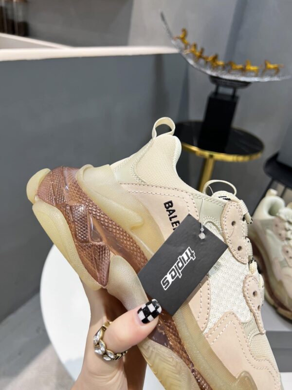 Balenciaga Triple S Trainers Clear Sole Beige For Women 544351W2GA19710