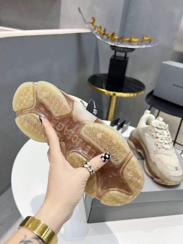 Balenciaga Triple S Trainers Clear Sole Beige For Women 544351W2GA19710