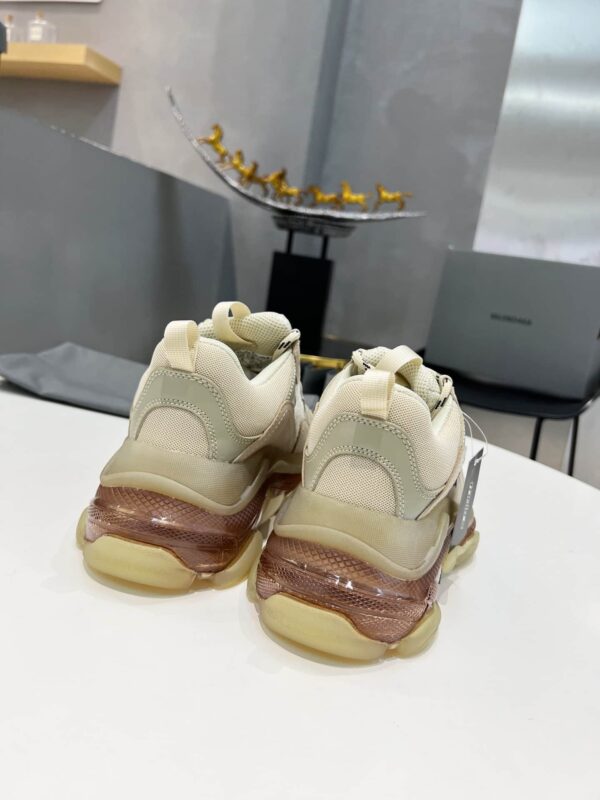 Balenciaga Triple S Trainers Clear Sole Beige For Women 544351W2GA19710