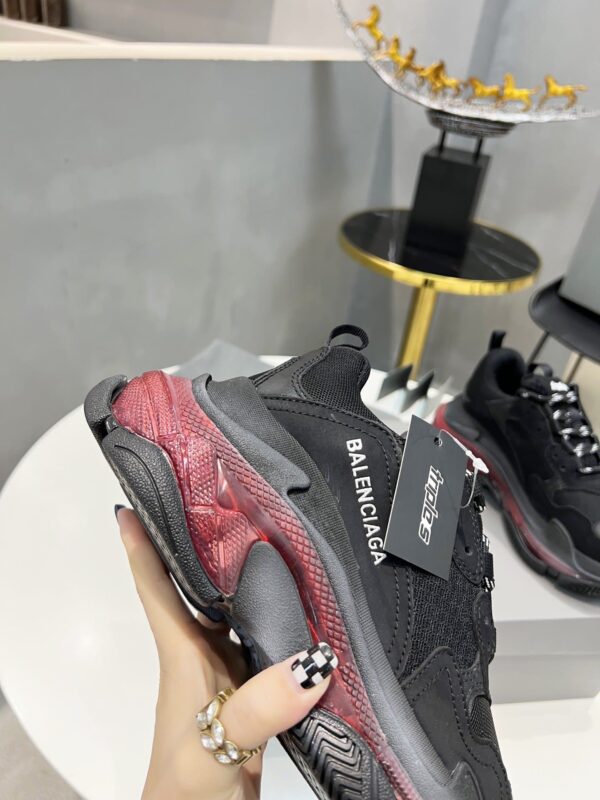 Balenciaga Triple S Trainers Clear Sole Black For Women 544351W2FB11000