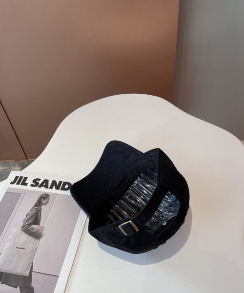 Balenciage BB Sprayed Black Cap