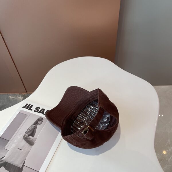 Balenciage BB Sprayed Brown Cap