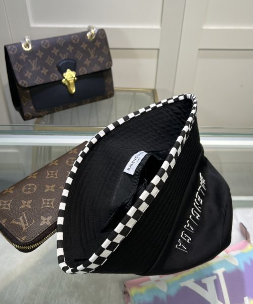 Balenciage Bucket Hat Black Hat