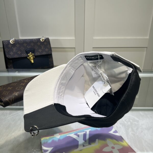 Balenciage Logo Cap Black/White Cap