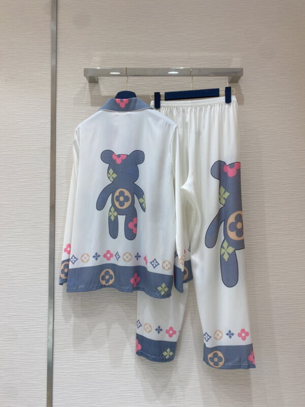 Bear Printed Pants And Shirt Pyjama White For Women