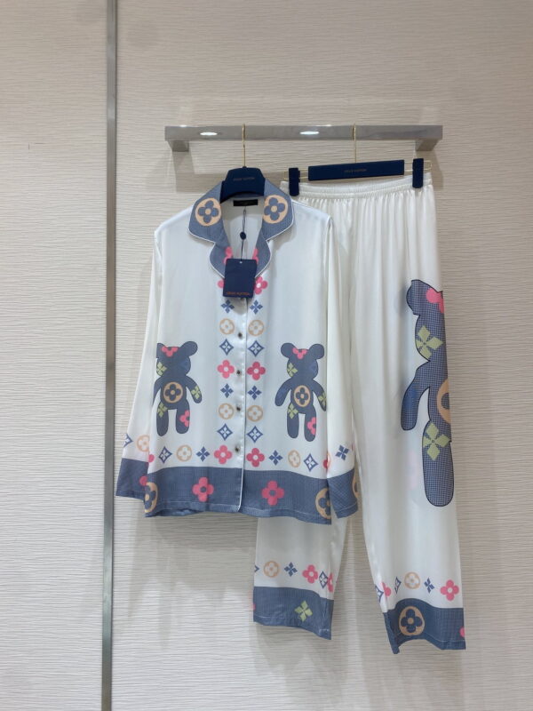 Bear Printed Pants And Shirt Pyjama White For Women