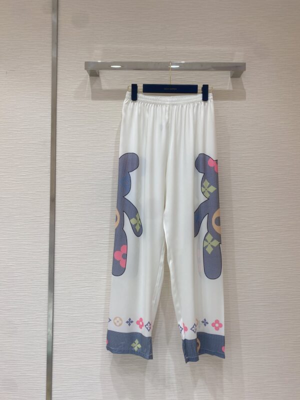 Bear Printed Pants And Shirt Pyjama White For Women