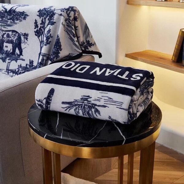 BL008 – Fashion Blanket