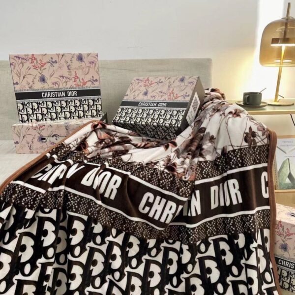 BL026 – Fashion Blanket