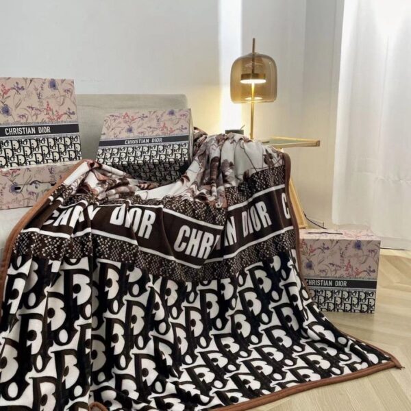 BL026 – Fashion Blanket
