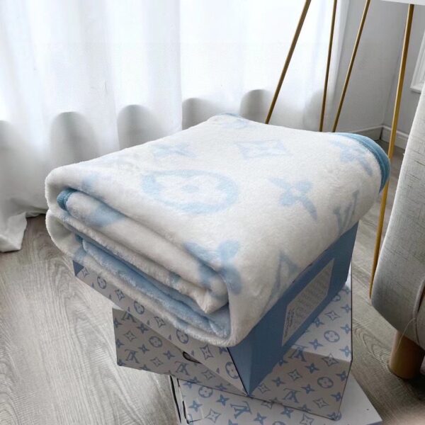 BL047 – Fashion Blanket