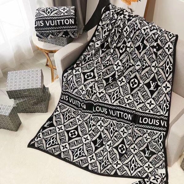 BL053 – Fashion Blanket