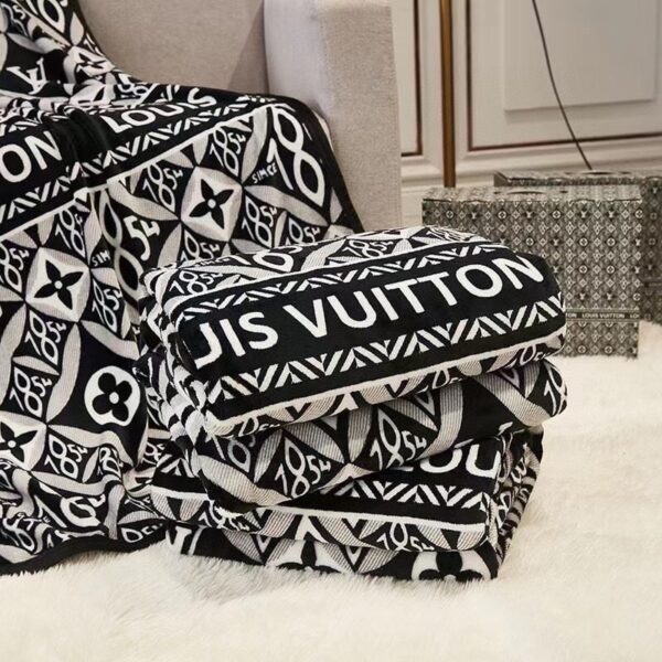 BL053 – Fashion Blanket