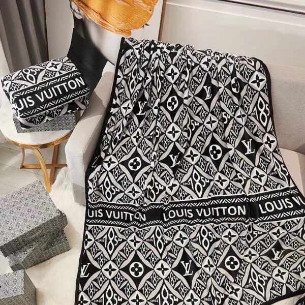 BL053 – Fashion Blanket