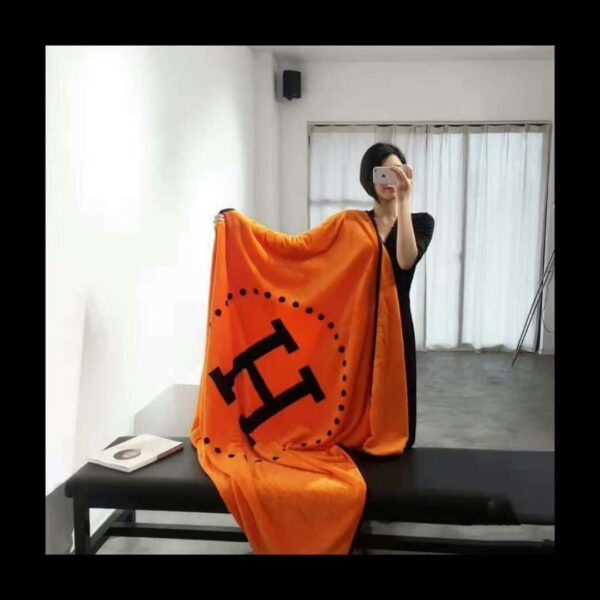 BL056 – Fashion Blanket