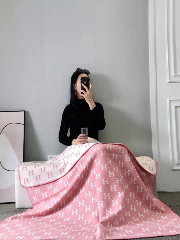 BL062 – Fashion Blanket