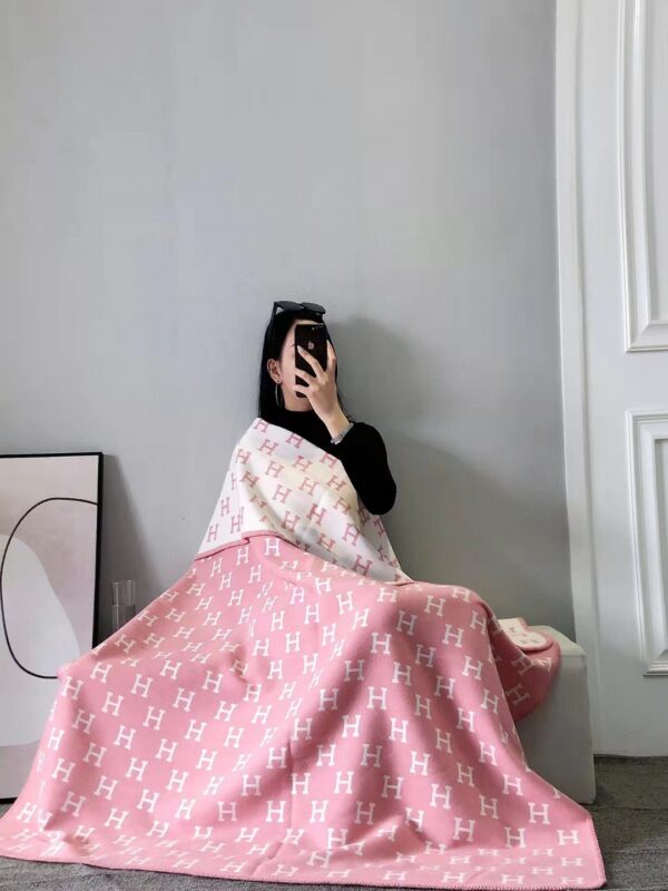 BL062 – Fashion Blanket