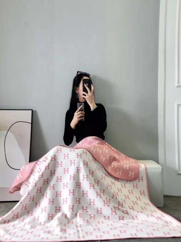 BL062 – Fashion Blanket