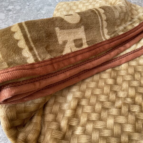 BL064 – Fashion Blanket