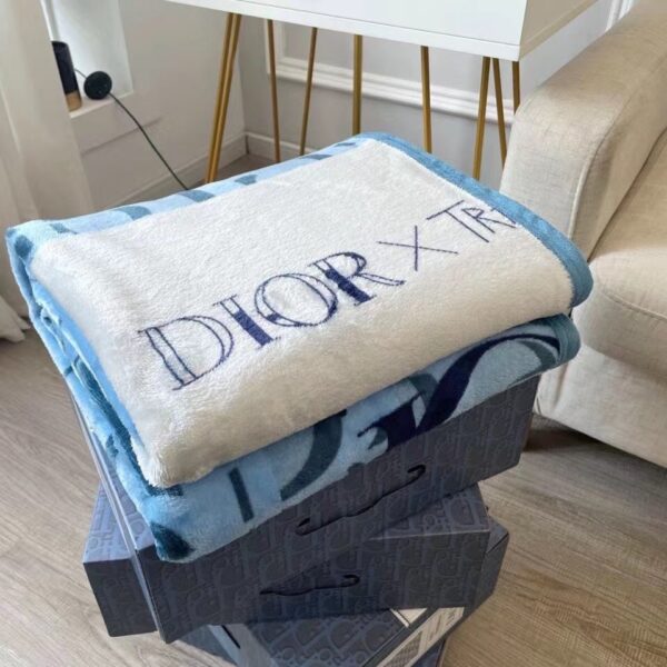 BL067 – Fashion Blanket