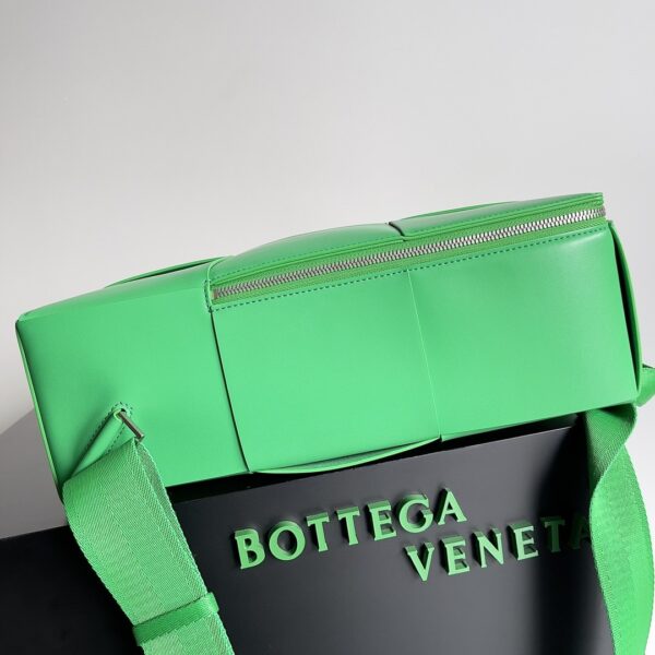 Bottega Veneta Arco Backpack Black/Green/Beige For Women 36cm / 14.7in