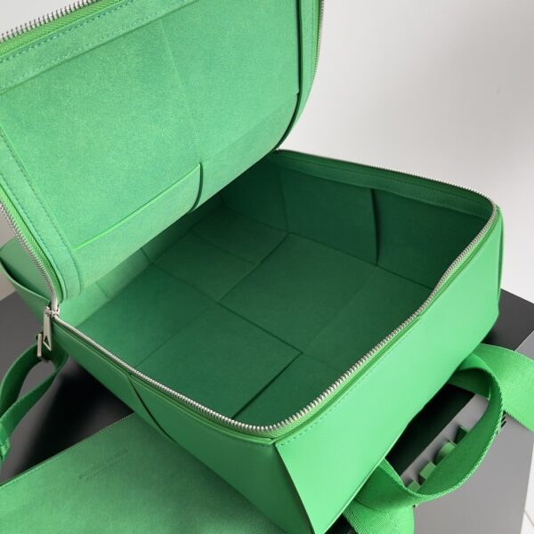 Bottega Veneta Arco Backpack Black/Green/Beige For Women 36cm / 14.7in